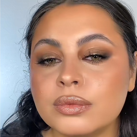 💋 OH BABY a MAC LIPGLASS. ** NEW IN THE BOX. RETAIL $24. - Picture 7 of 13